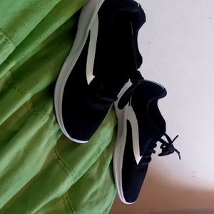 Nwot boy shoes